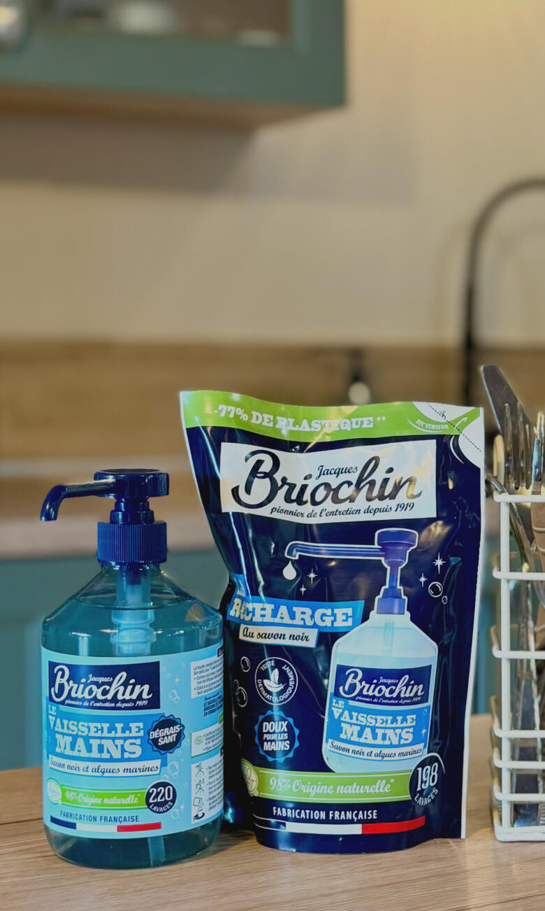 Notre Vaisselle & Mains au Savon Noir